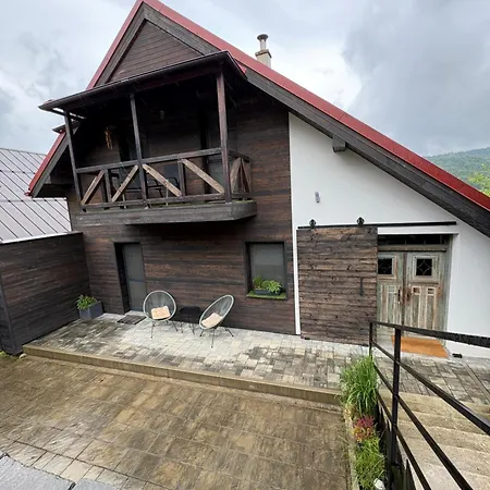 Chalet Snowee *