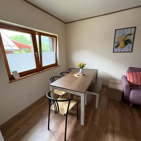 Snowee Chalet
