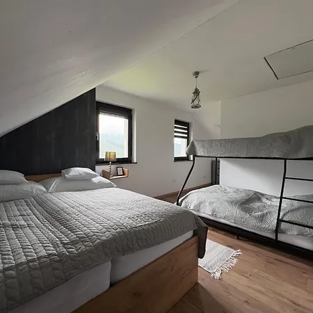 Chalet Snowee *